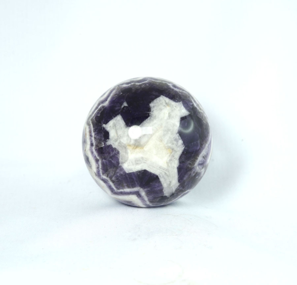 Unikat Chevron-Amethyst Kugel 71 mm