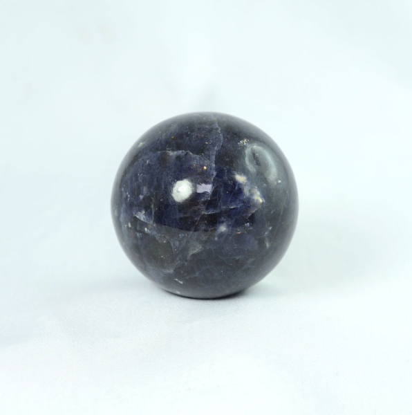 Unikat Cordierit Kugel "Iolith-Sonnenstein 54 mm