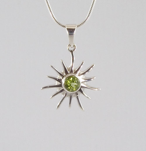 Anhänge Peridot Sonne klein