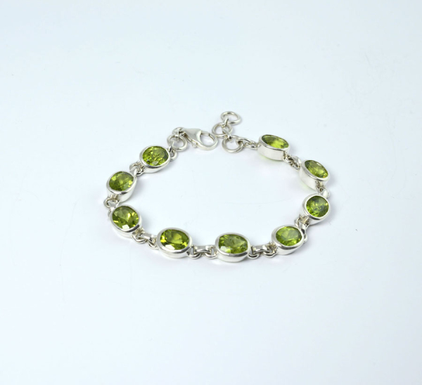 Unikat Peridot Armband Oval 9x7 mm