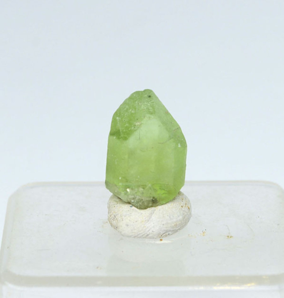 Unikat Peridot Kristall