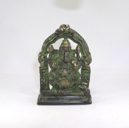 Ganesha im Schrein Bronze