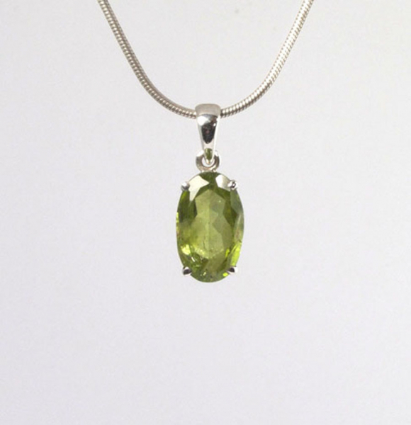 Unikat Anhänger Peridot Oval