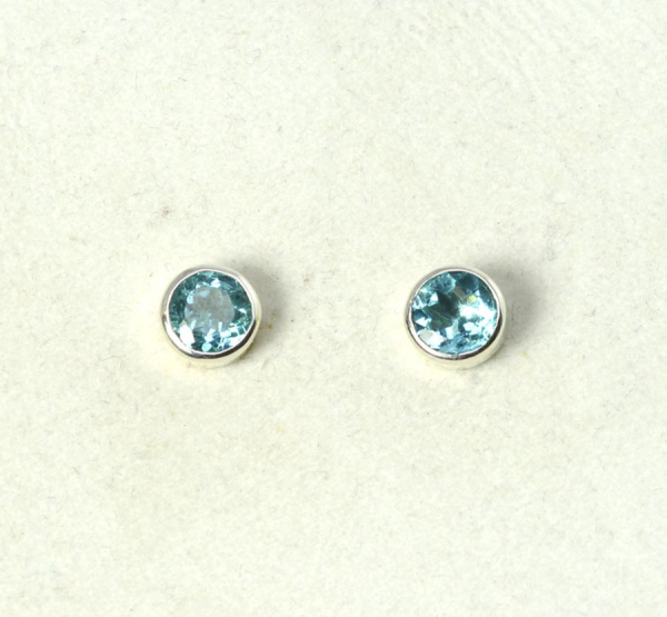 Unikat Ohrstecker Apatit Rund 6 mm