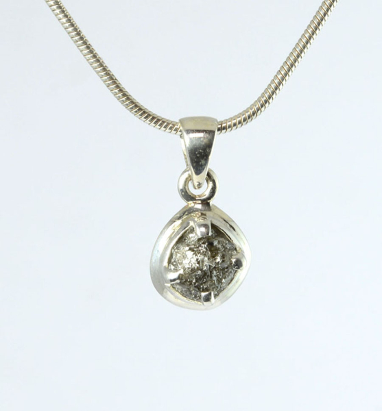 Unikat Anhänger Diamant Rohstein Klein