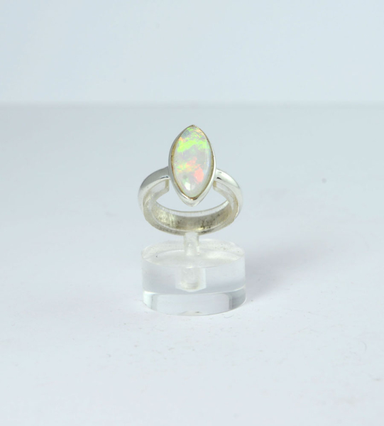 Unikat Ring Edelopal Navette