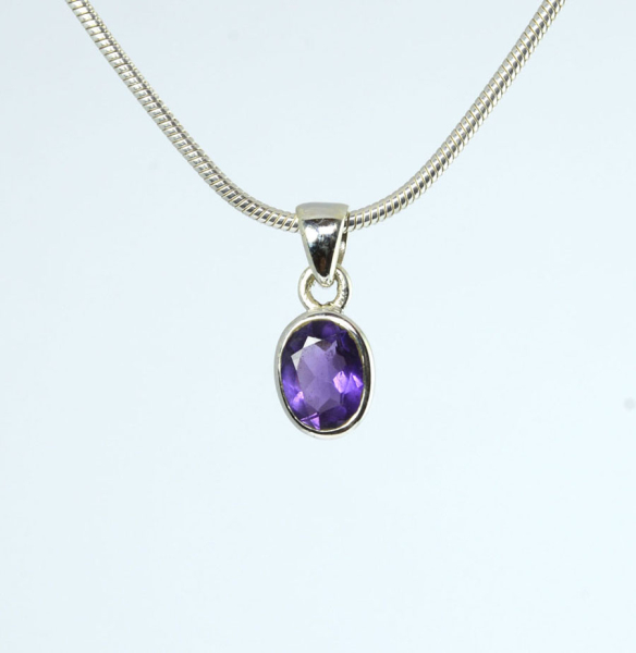 Anhänger Amethyst Oval 8x6 mm