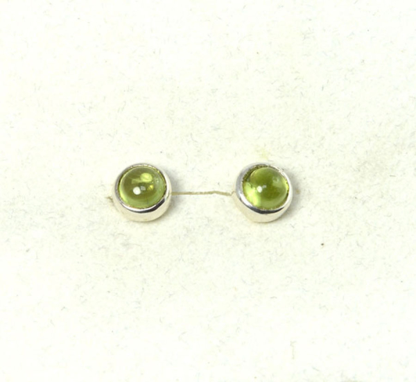 Ohrstecker Peridot Cabochon Rund 5 mm