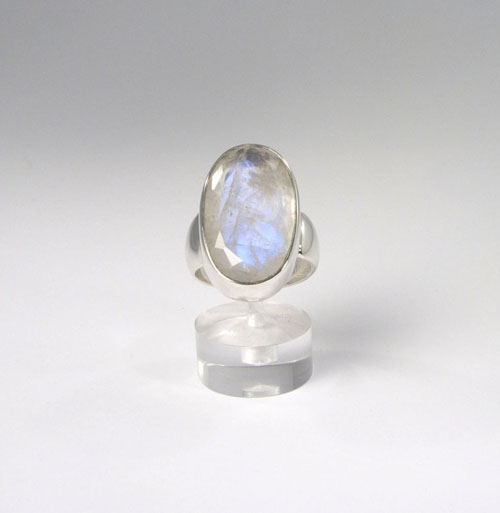 Unikat Ring Weißer Labradorit Oval Facettiert