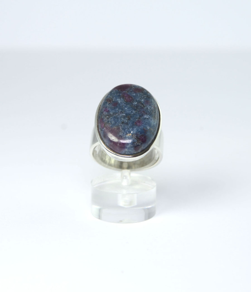 Unikat Ring Rubin-Fuchsit-Disthen Oval 25x18 mm