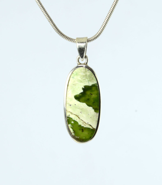 Unikat Anhänger Chrom-Chalcedon Oval 26x11 mm