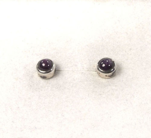 Unikat Ohrstecker Stern-Rubin Rund 5mm