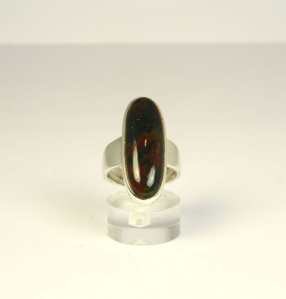 Ring Heliotrop Oval 22x15 mm