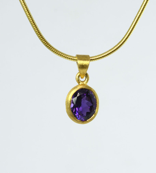 Unikat Anhänger Amethyst Oval 10x8 mm Vergoldet