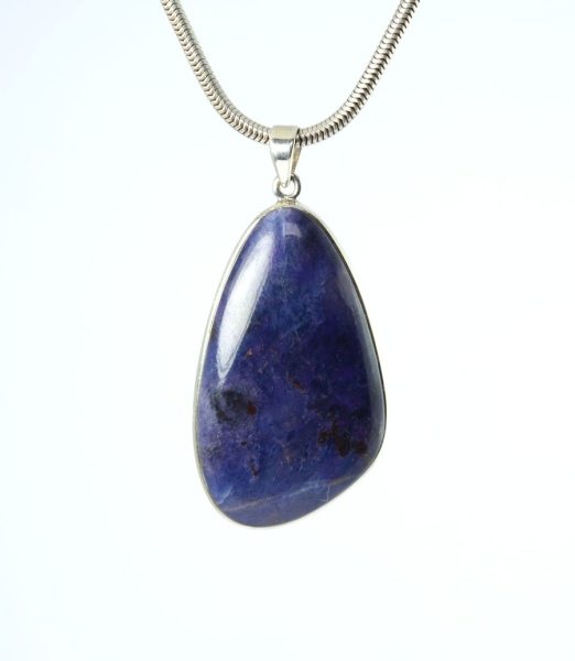 Anhänger Richterit mit Sugilith