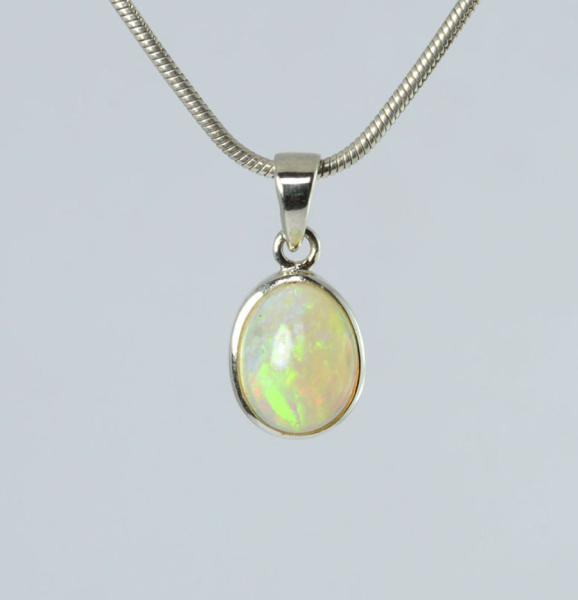 Unikat Anhänger Edelopal Oval 11x9 mm