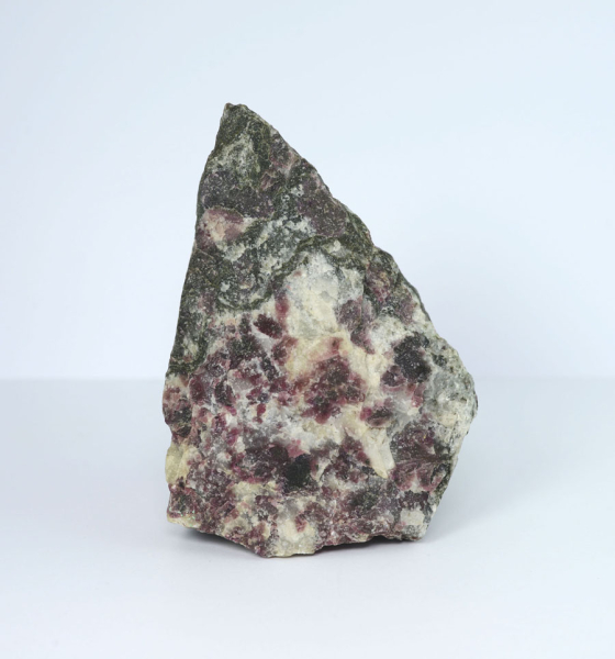 Unikat Eudyalith Rohstein