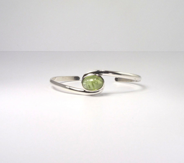 Unikat Armreif Peridot Oval