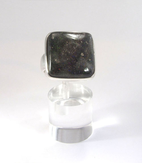 Ring Schwarzopal