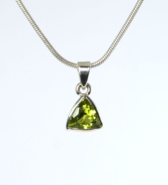 Unikat Anhänger Peridot Triangel