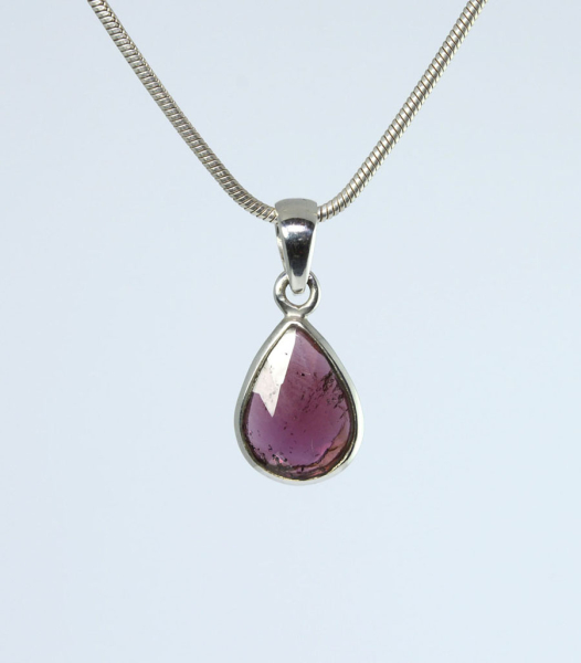 Unikat Anhänger Granat Rhodolith Tropfen 13x10 mm