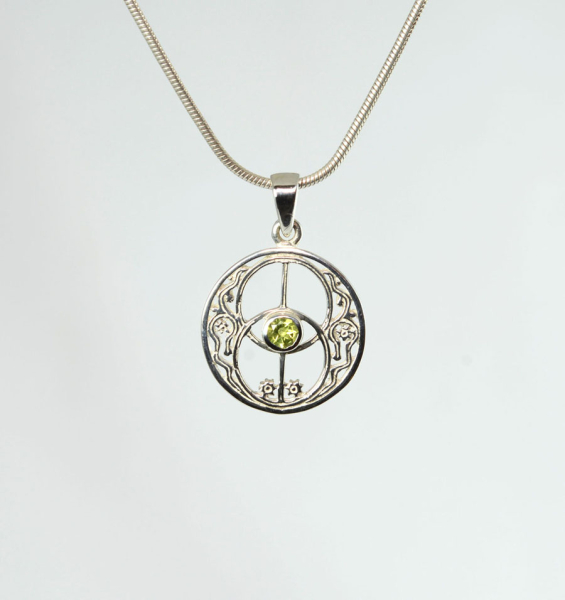 Unikat Anhänger Peridot Chalice Well