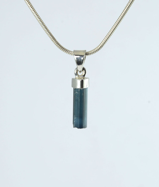 Unikat Anhänger Turmalin Indigolith Kristall