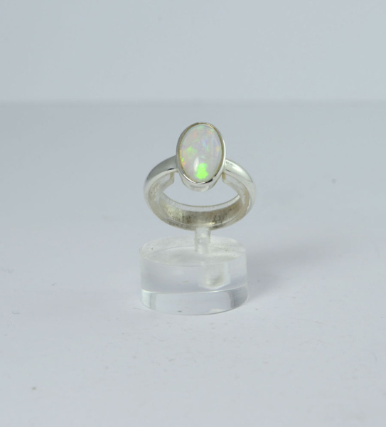 Unikat Ring Edelopal Oval 12x7 mm
