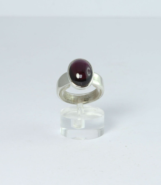 Unikat Ring Granat Oval