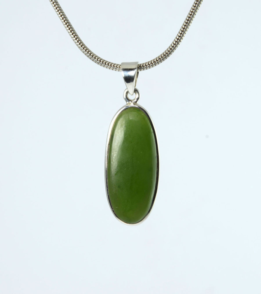 Unikat Anhänger Nephrit Jade Oval 30x12 mm