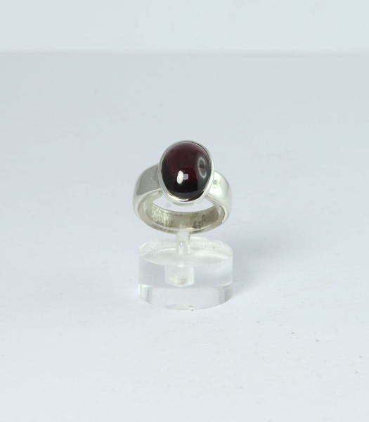 Unikat Ring Granat Oval